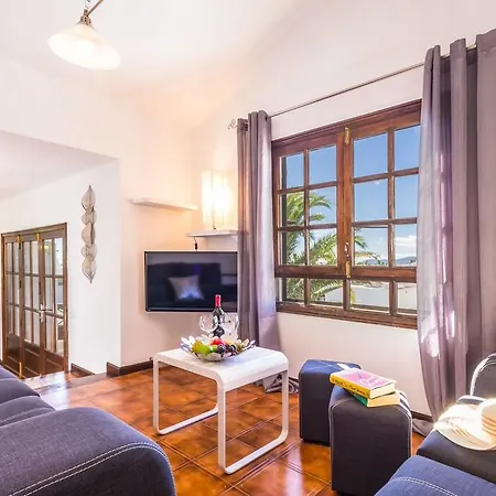 Karina Apartman *